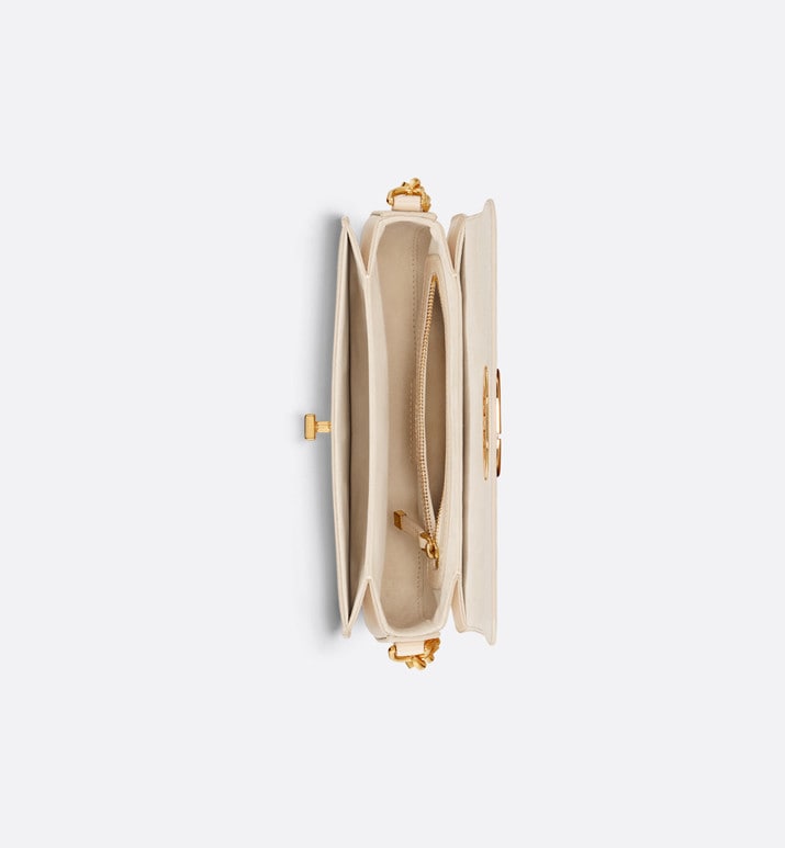 30 Montaigne Avenue Bag • Dusty Ivory Box Calfskin