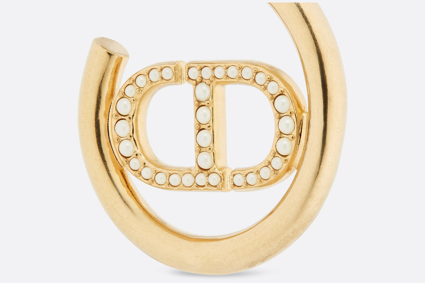 30 Montaigne Earrings • Gold-Finish Metal and White Resin Pearls