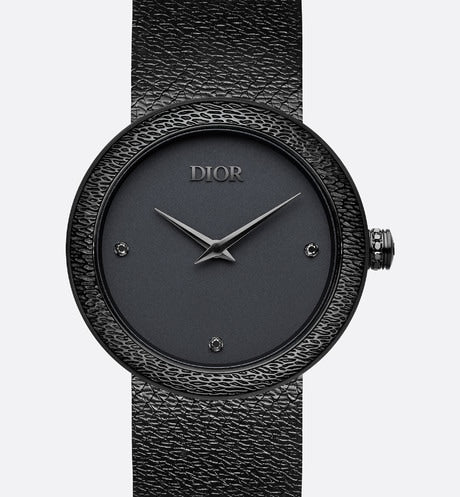 La D de Dior Black Ultramatte • Ø 34 mm, Black Ultramatte Steel and Black Diamonds