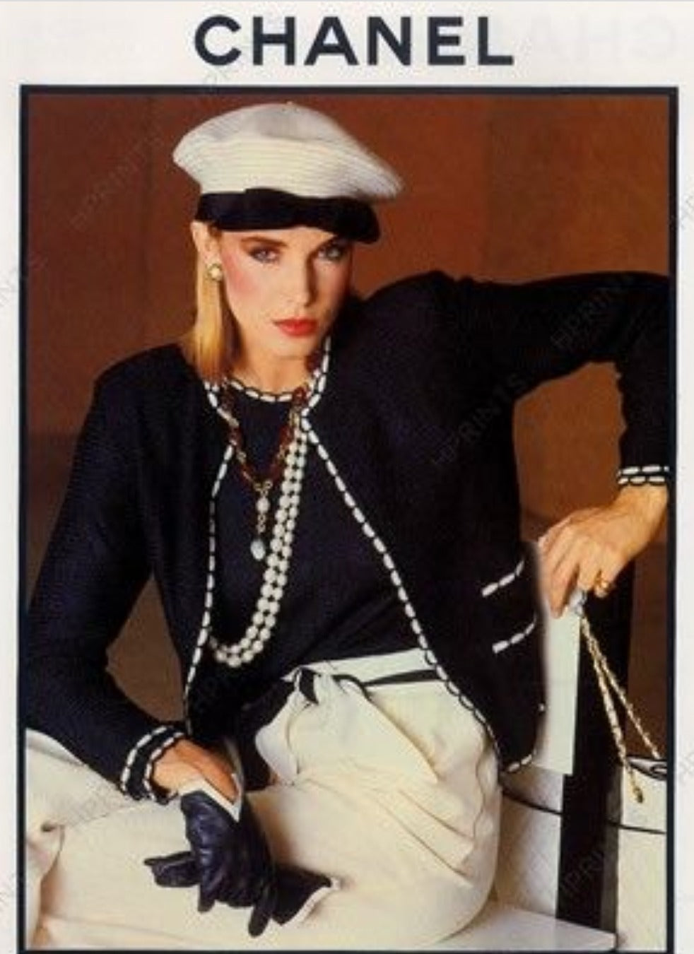 Collier de perles de verre Chanel 1983