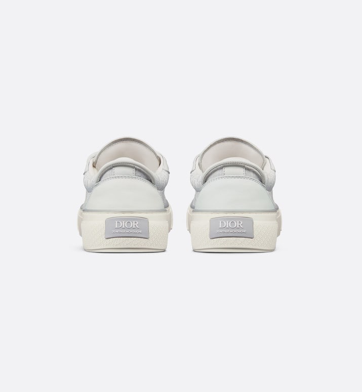 B33 Sneaker • White Smooth Calfskin and Dior Oblique Jacquard