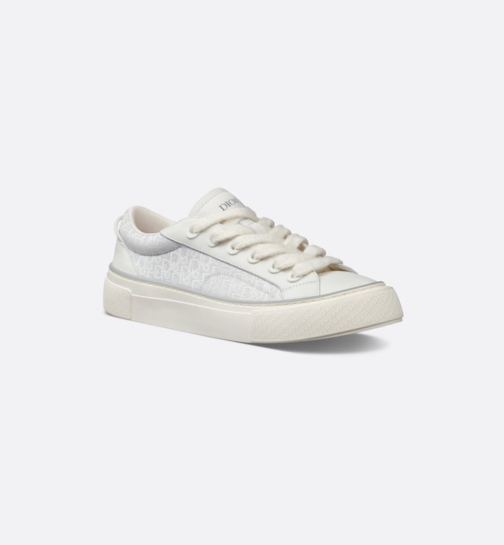 B33 Sneaker • White Smooth Calfskin and Dior Oblique Jacquard