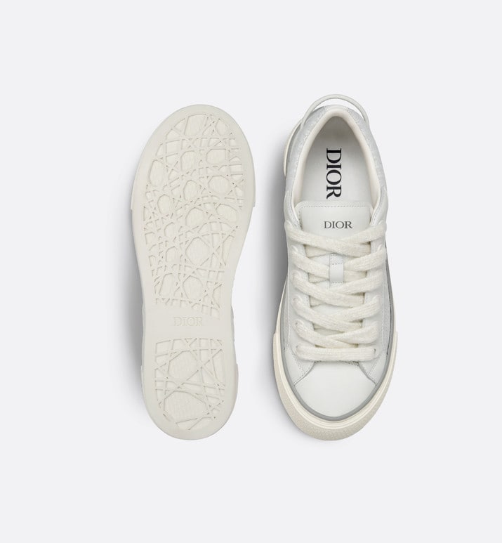 B33 Sneaker • White Smooth Calfskin and Dior Oblique Jacquard