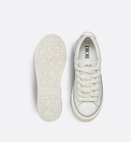 B33 Sneaker • White Smooth Calfskin and Dior Oblique Jacquard