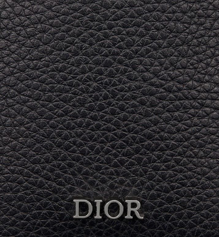 Saddle Magnetic Card Holder • Black Grained Calfskin