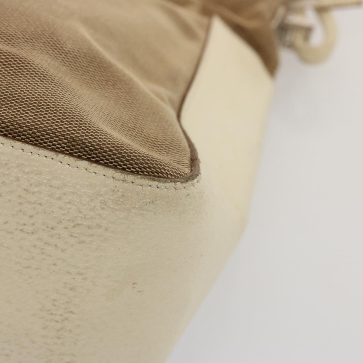 Gucci Beige Canvas Shoulder Bag ()