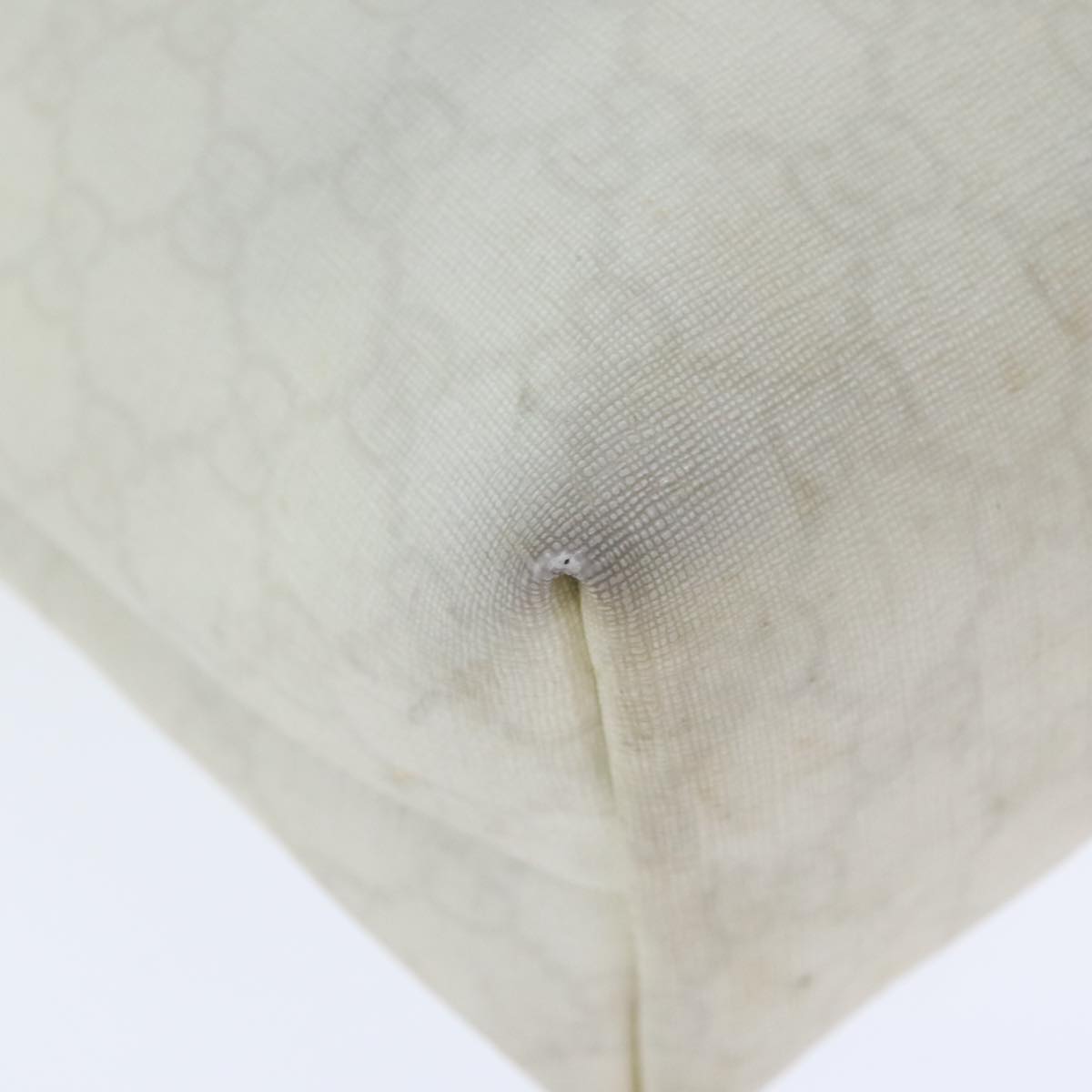 Gucci Gg Supreme White Leather Tote Bag ()