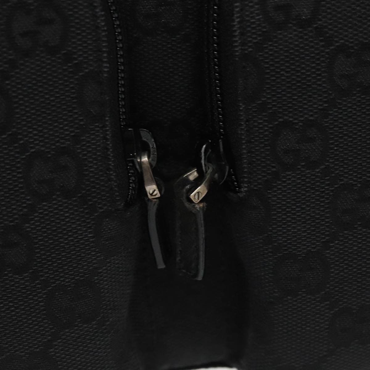 Gucci Black Canvas Handbag ()