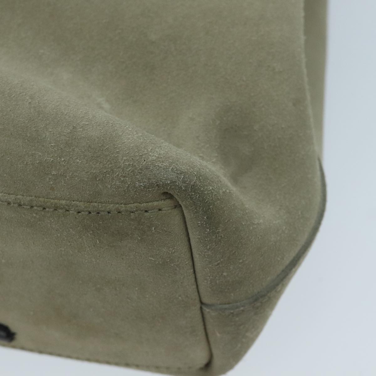 Gucci Beige Suede Shoulder Bag ()