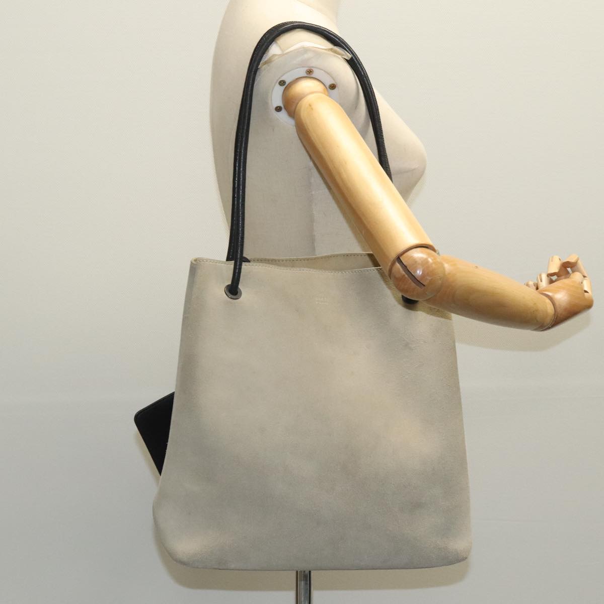 Gucci Beige Suede Shoulder Bag ()