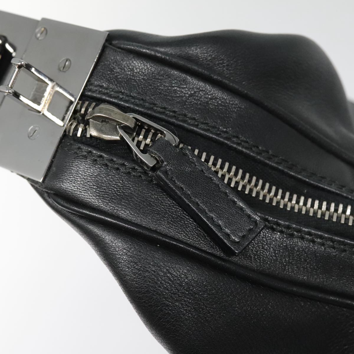 Gucci Black Leather Shoulder Bag ()