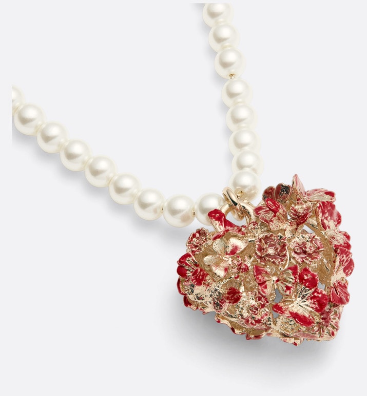Le Cœur des Papillons Necklace • Gold-Finish Metal with White Resin Pearls and Red Lacquer