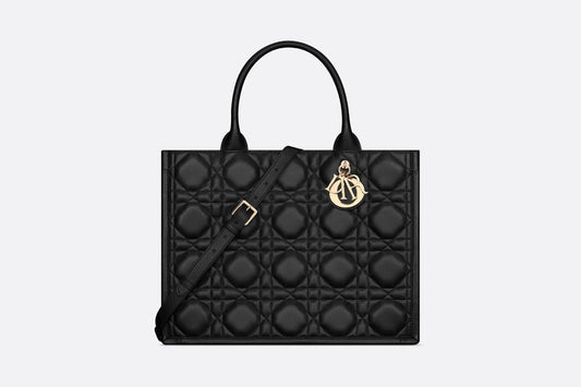 Medium Dior Book Tote • Black Macrocannage Calfskin (36.5 x 28 x 17.5 cm)