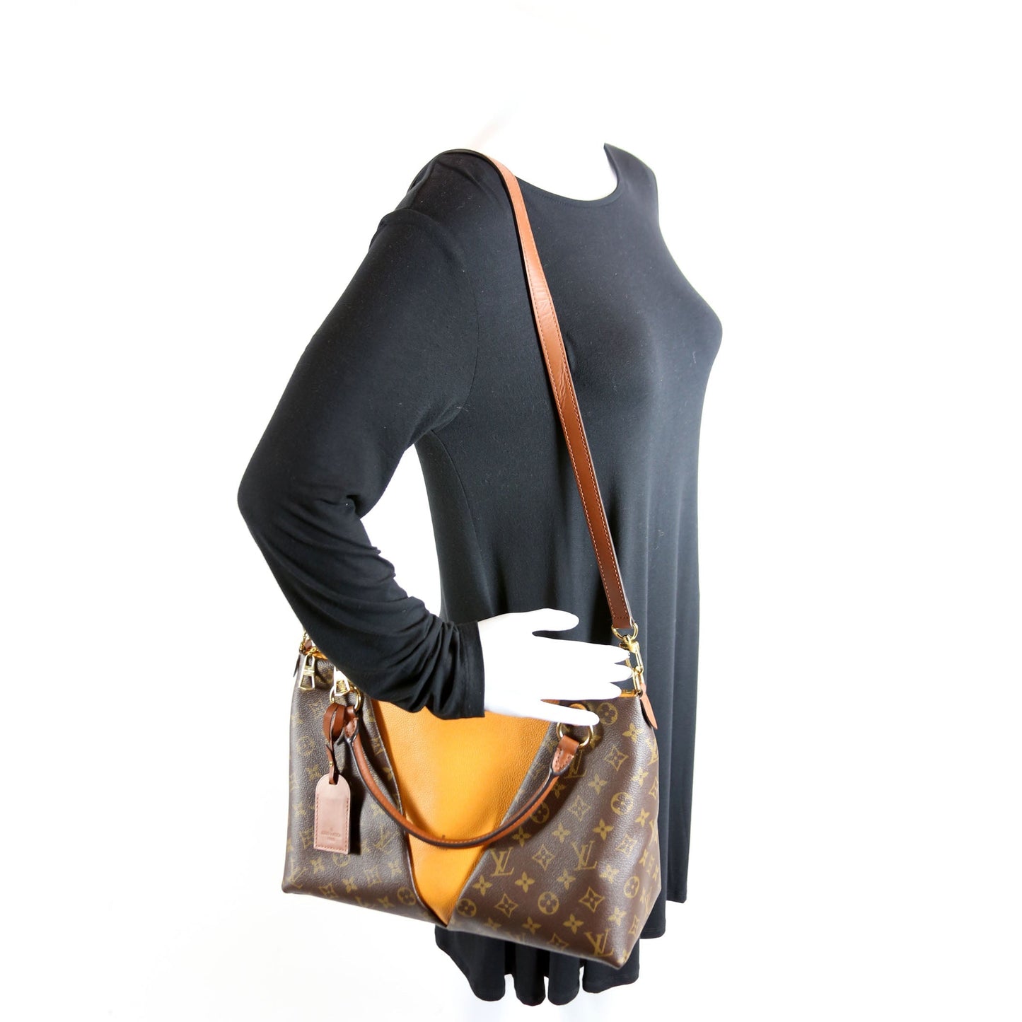 V Tote MM Monogram Orange