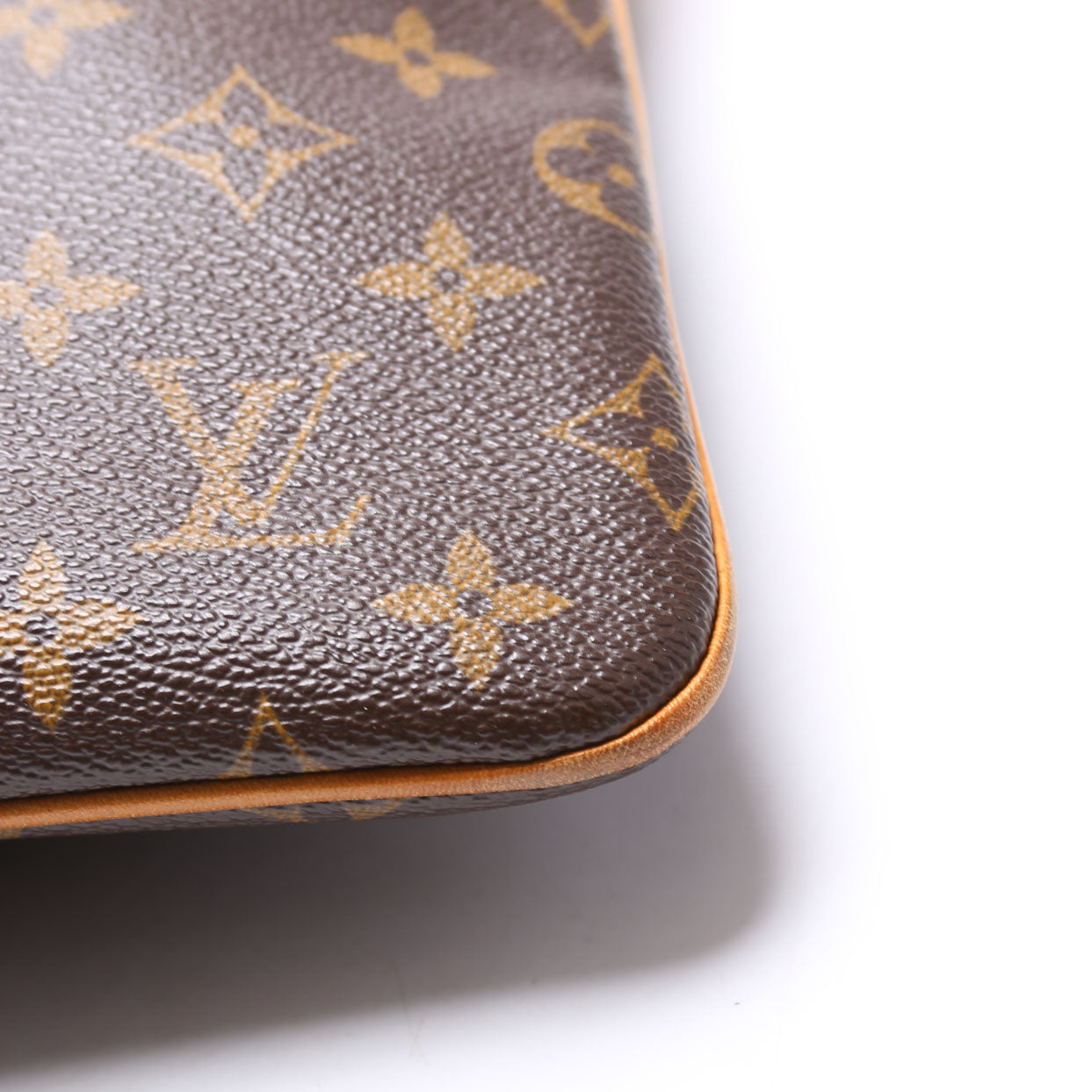 Pochette Valmy Monogram