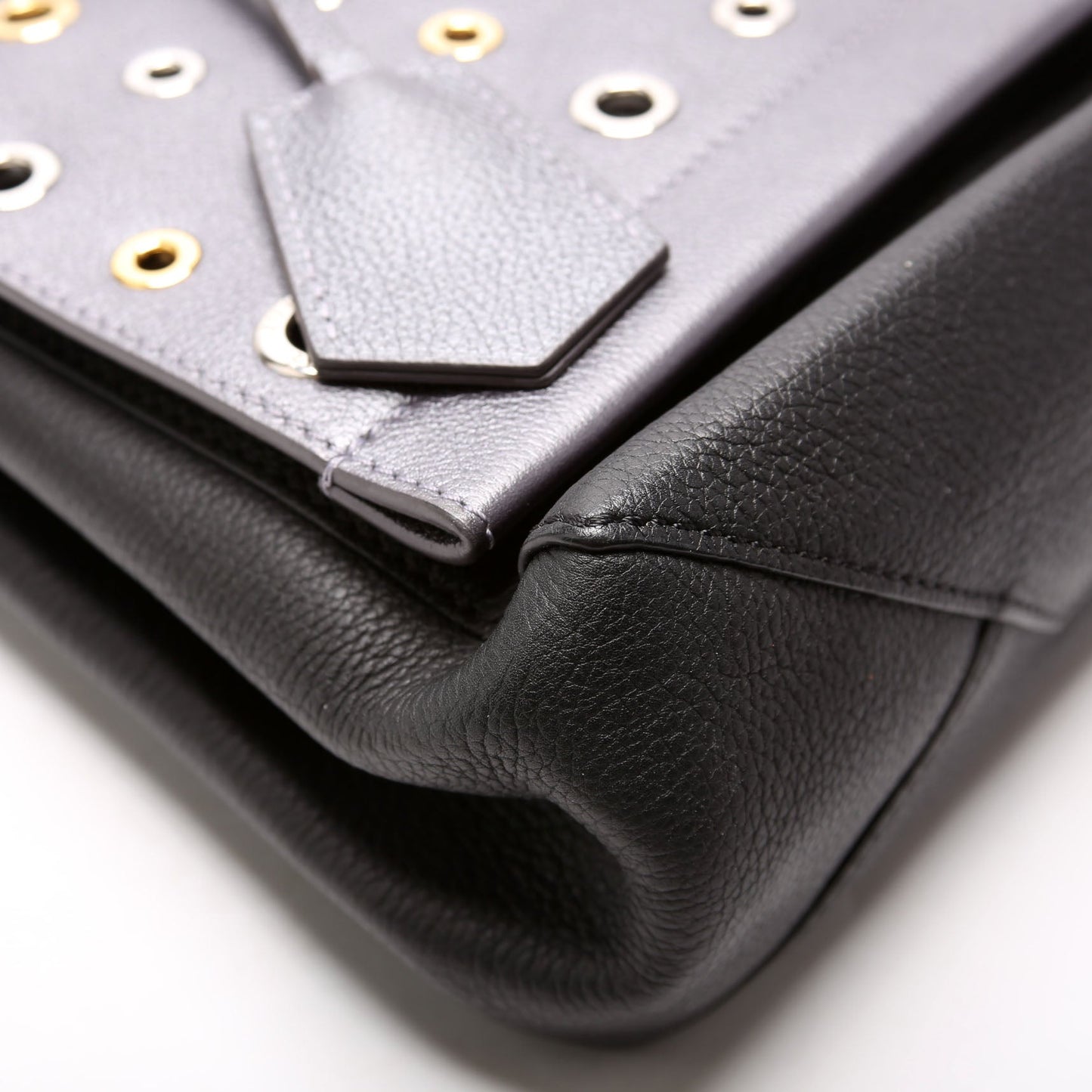 Lockme II Eyelet Black/Silver