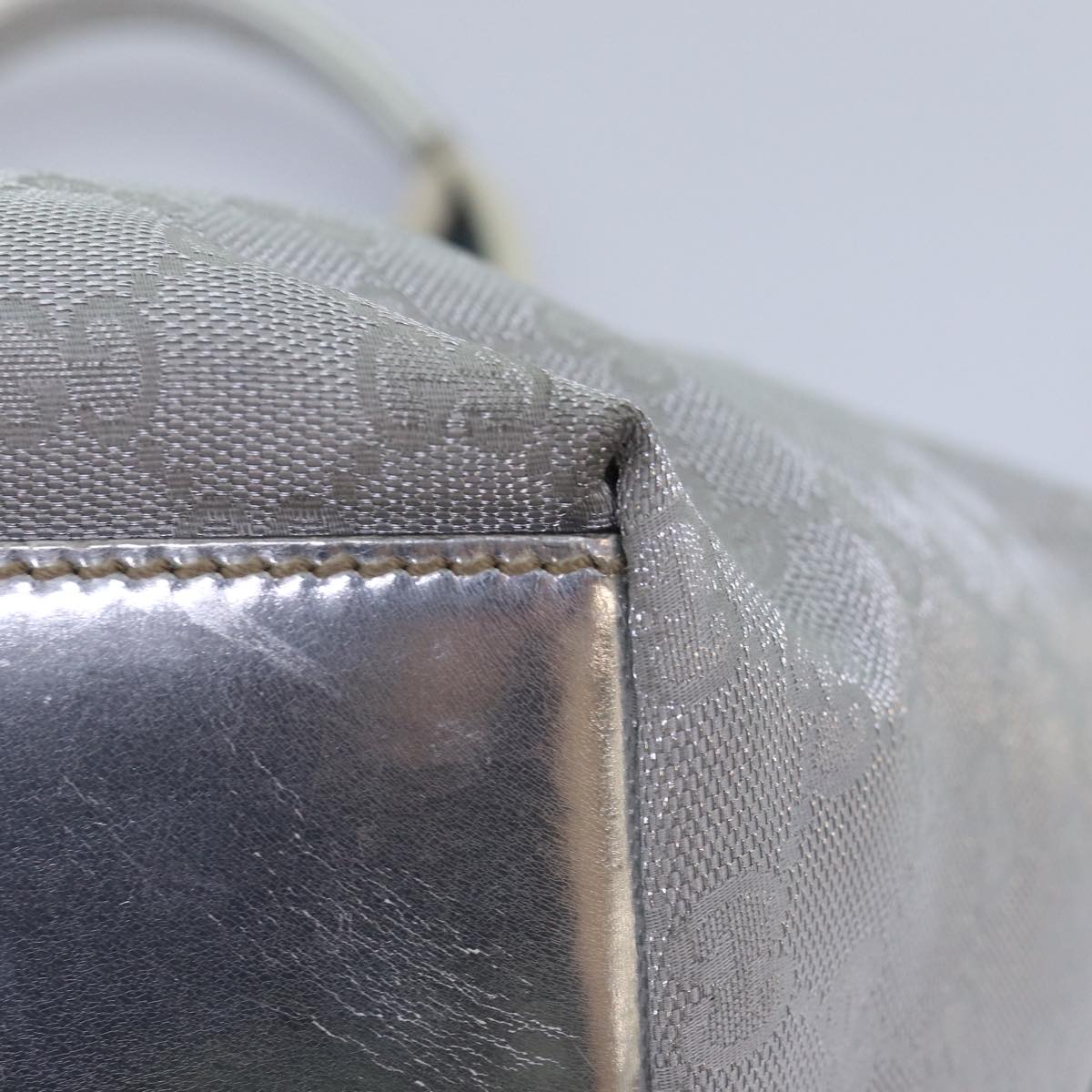 Gucci Gg Canvas Silver Canvas Tote Bag ()