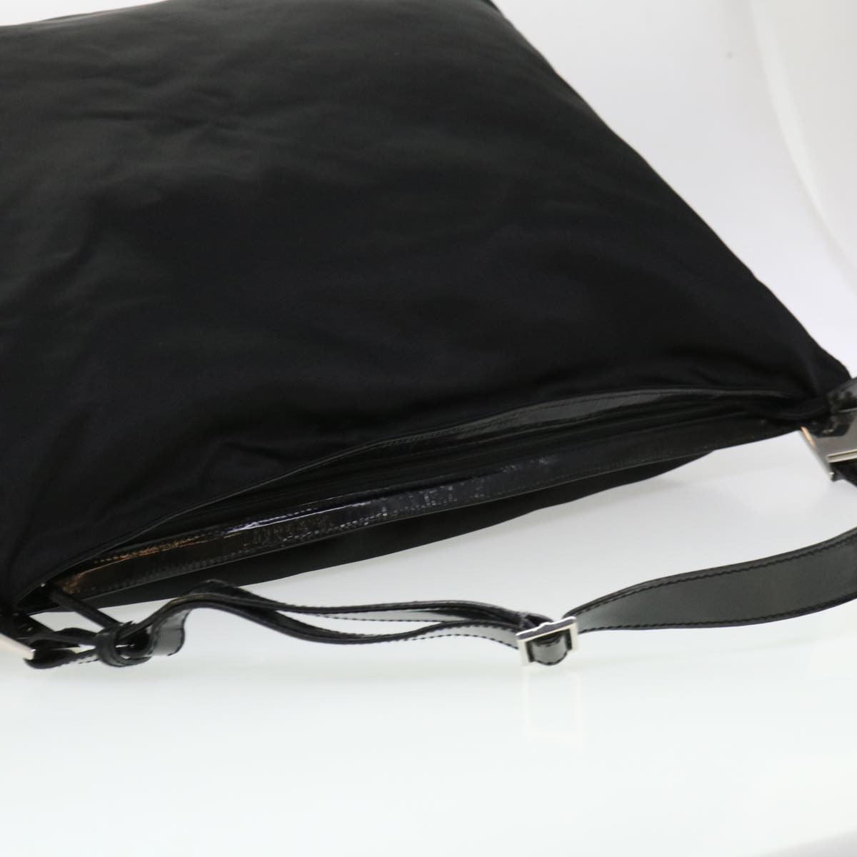 Gucci Black Synthetic Travel Bag ()