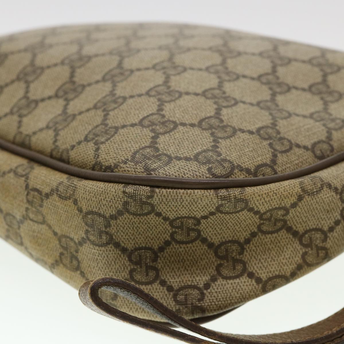 Gucci Beige Canvas Clutch Bag ()