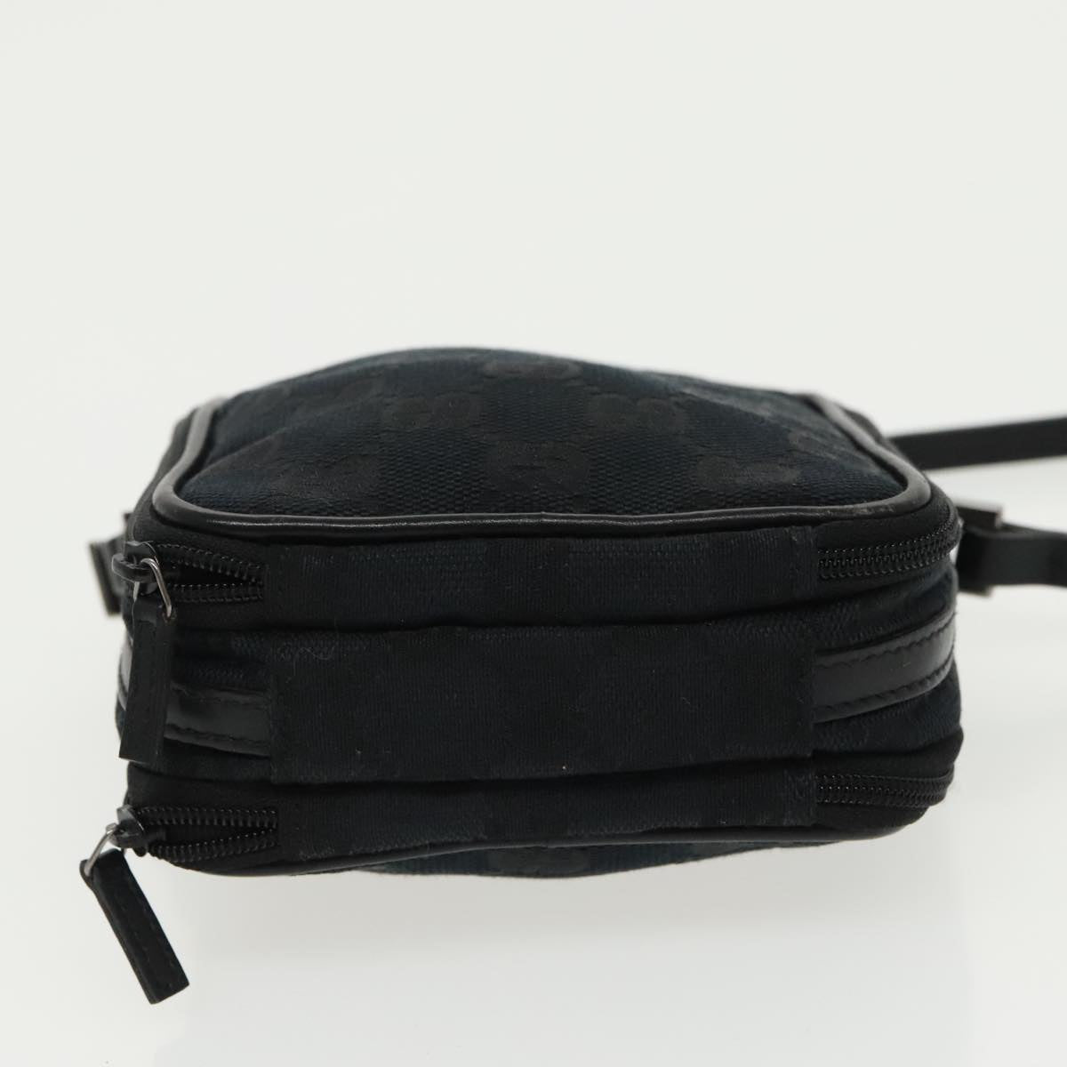 Gucci Black Canvas Shoulder Bag ()