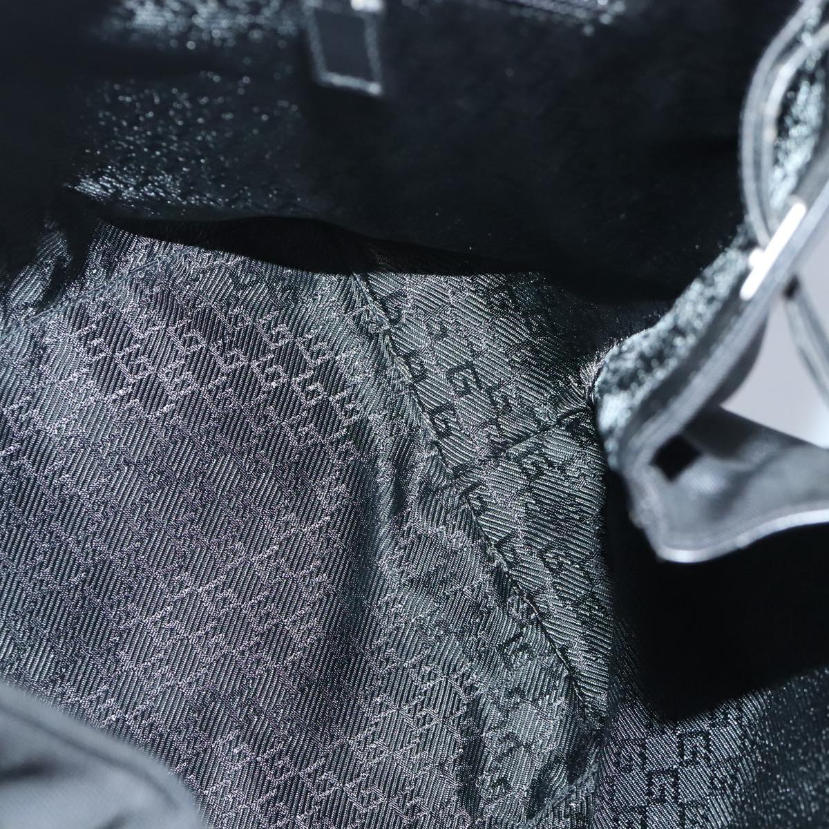 Gucci Black Canvas Shoulder Bag ()