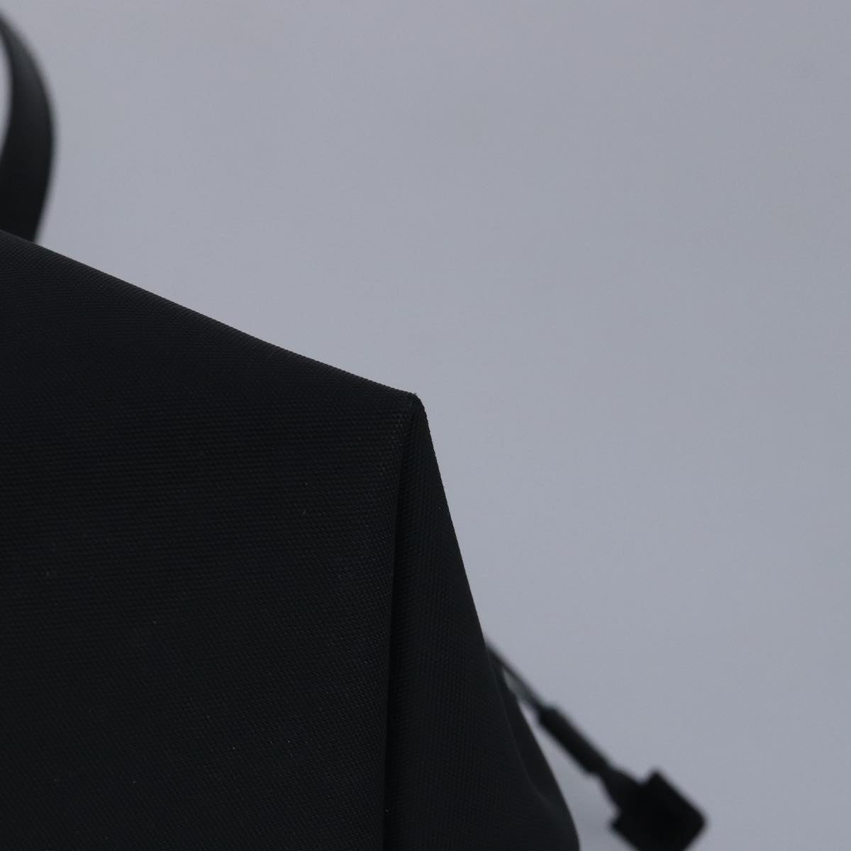 Gucci Black Canvas Shoulder Bag ()