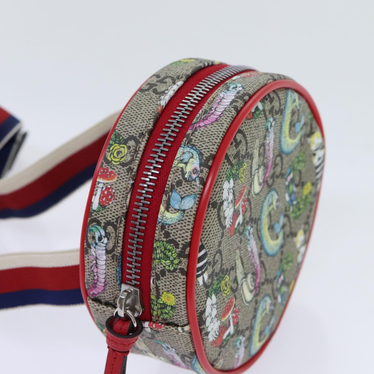 Gucci Gg Supreme Beige Cloth Clutch Bag ()