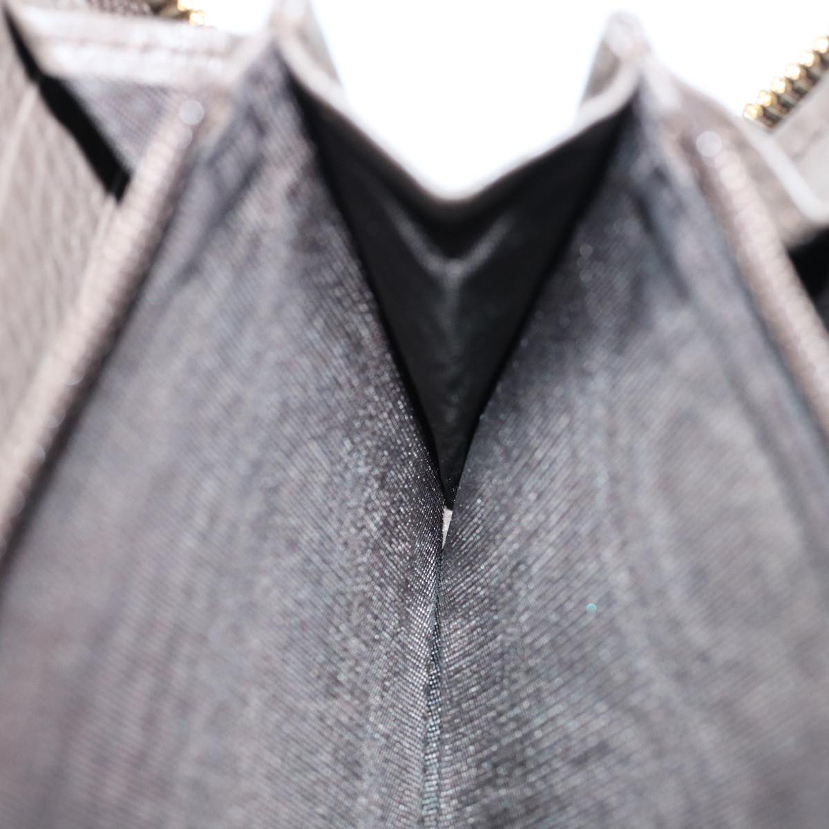 Gucci Grey Leather Wallet  ()