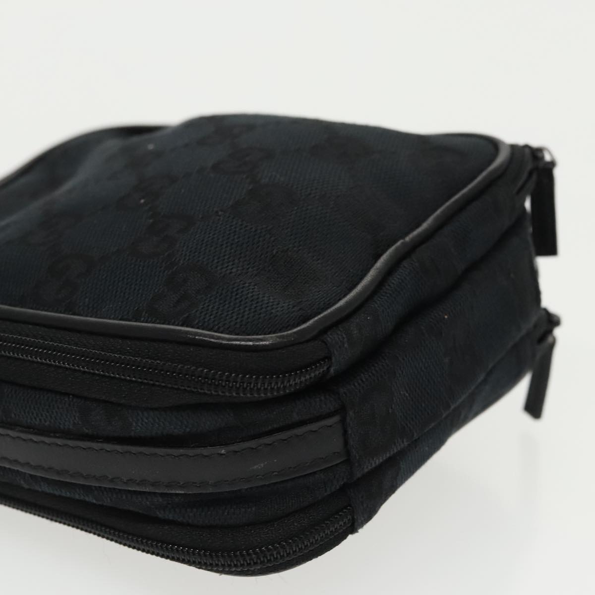 Gucci Black Canvas Shoulder Bag ()