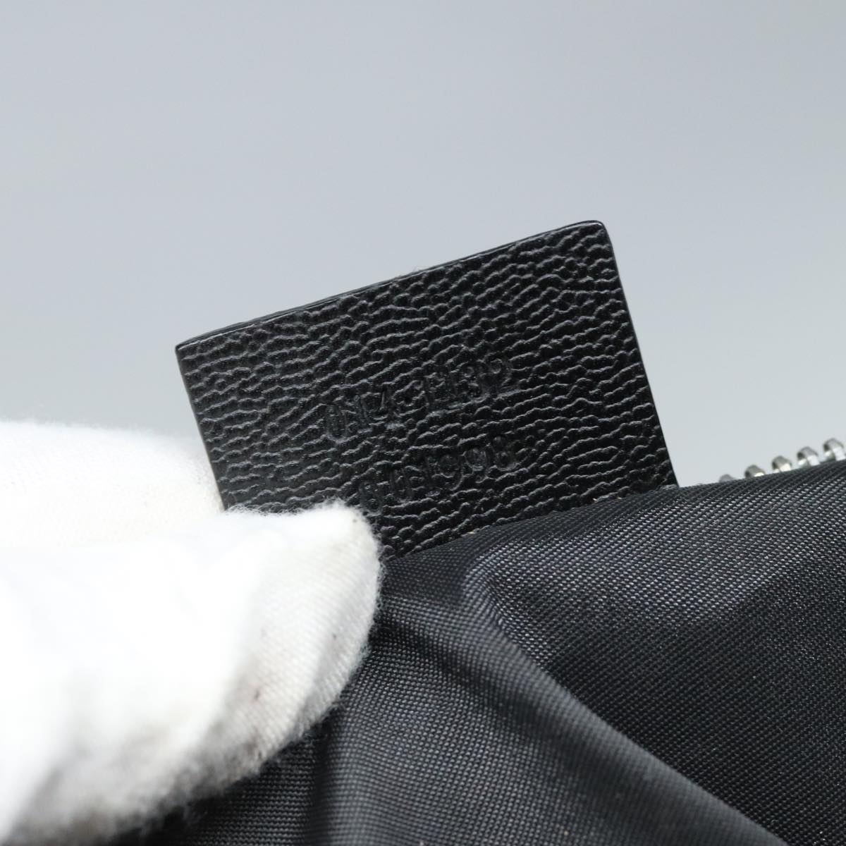 Gucci -- Black Leather Clutch Bag ()