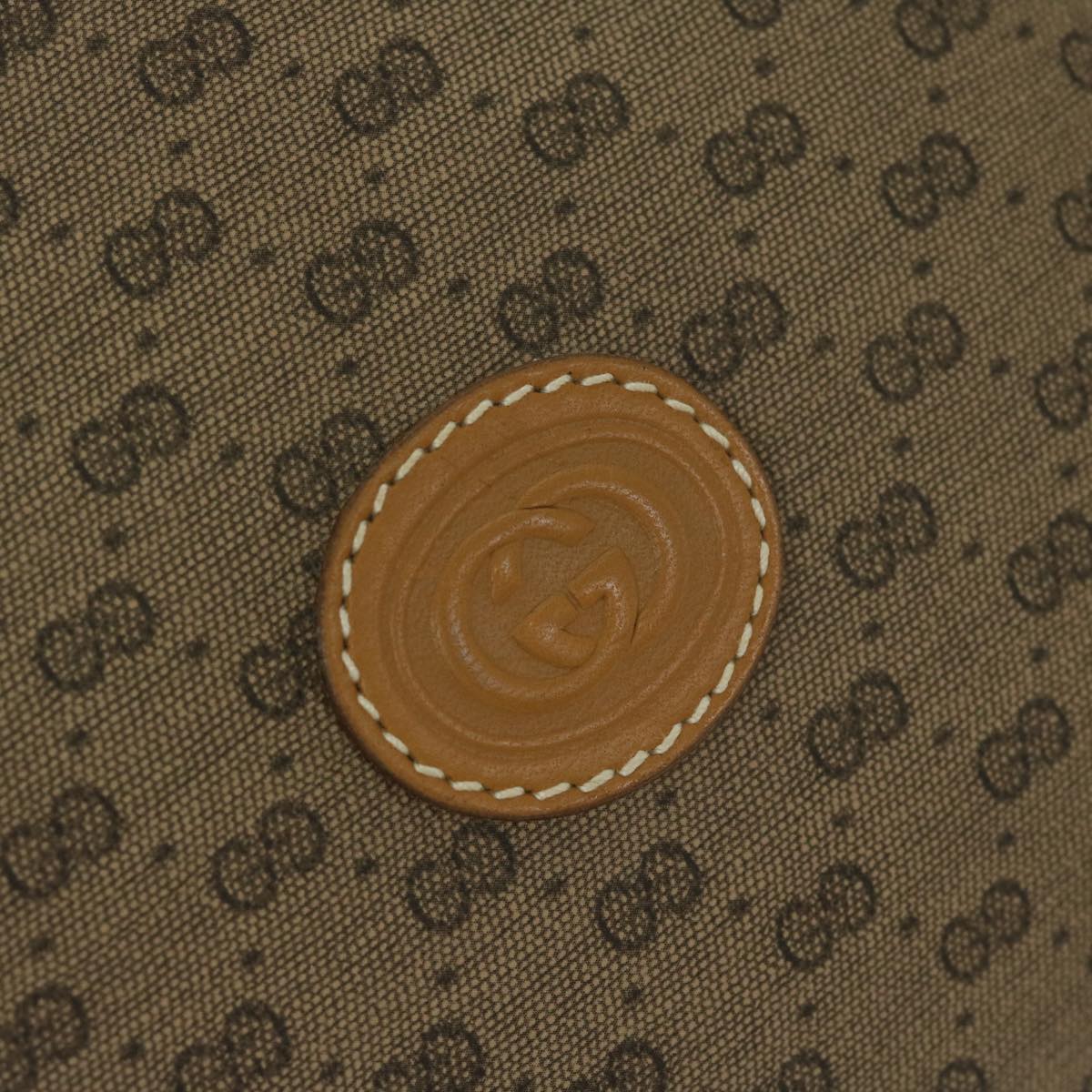 Gucci Beige Canvas Clutch Bag ()