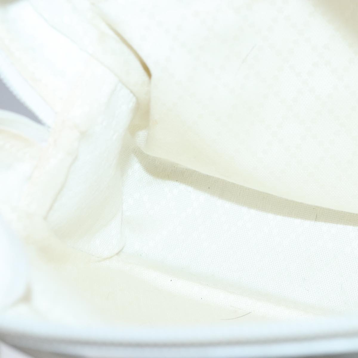 Gucci Bamboo Beige Synthetic Handbag ()