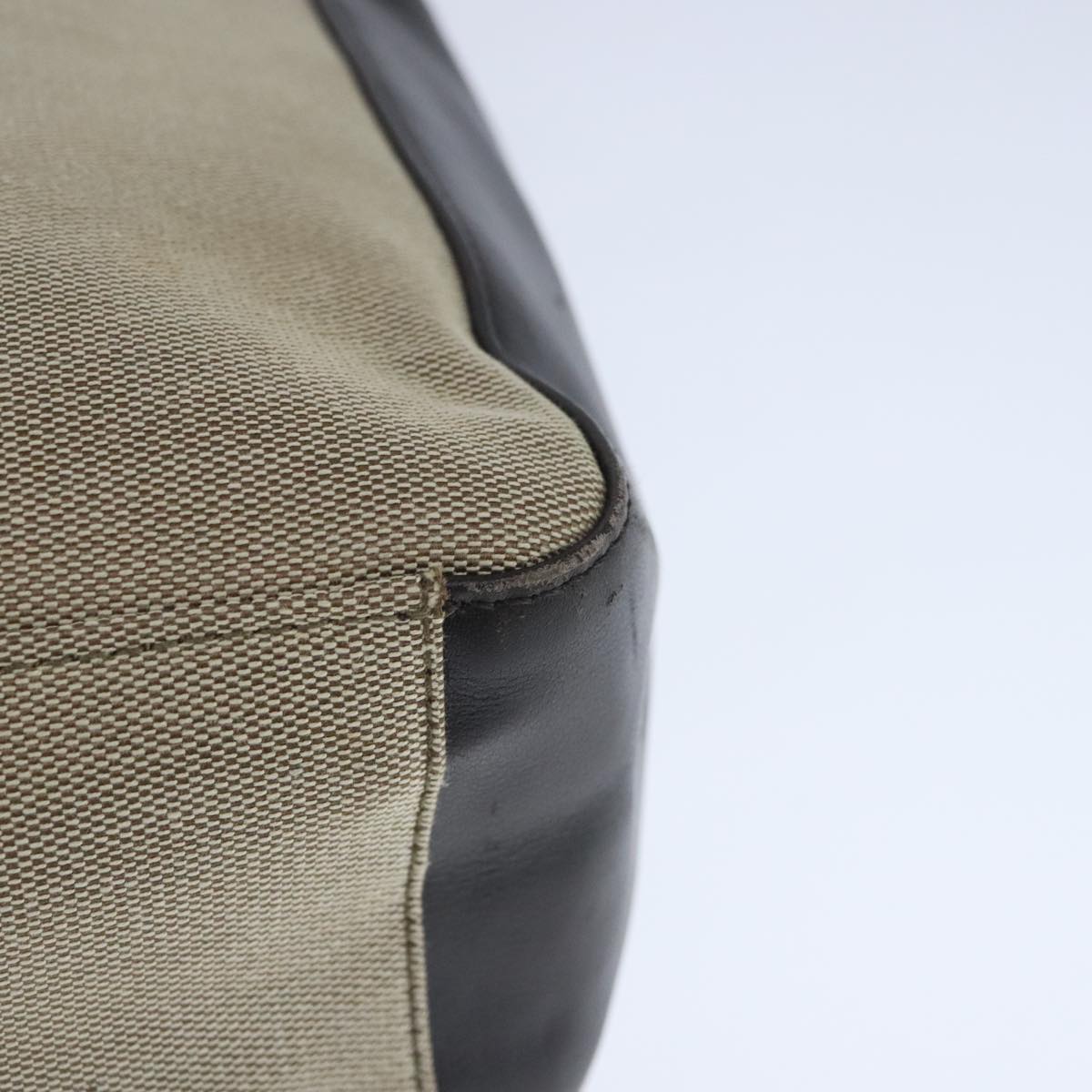 Gucci Beige Canvas Shoulder Bag ()