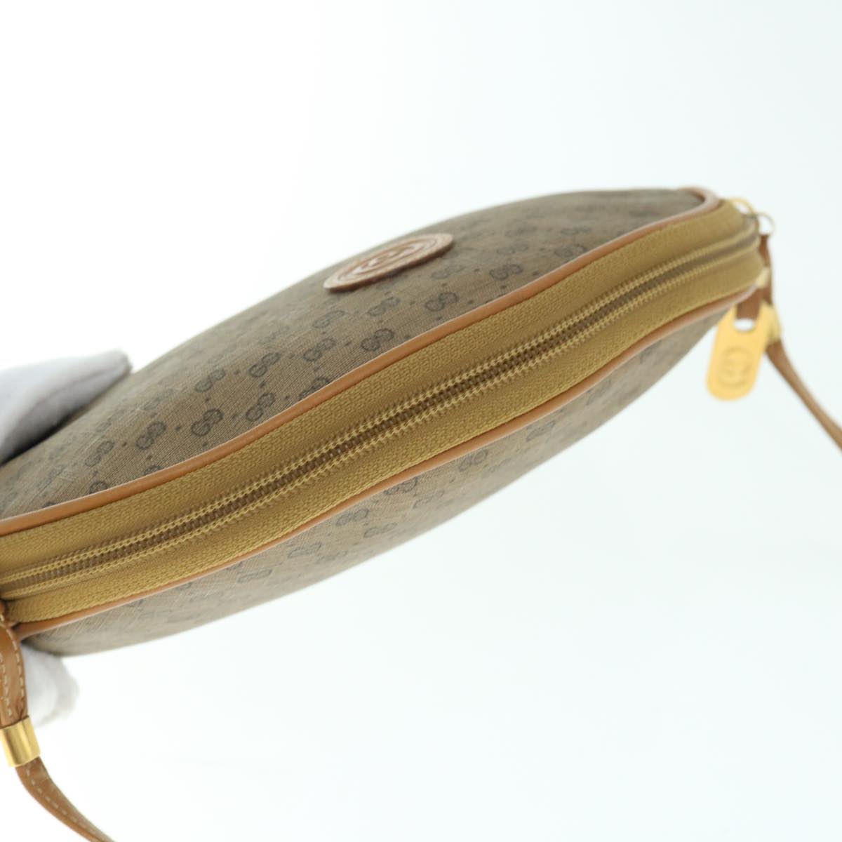 Gucci Beige Canvas Shoulder Bag ()