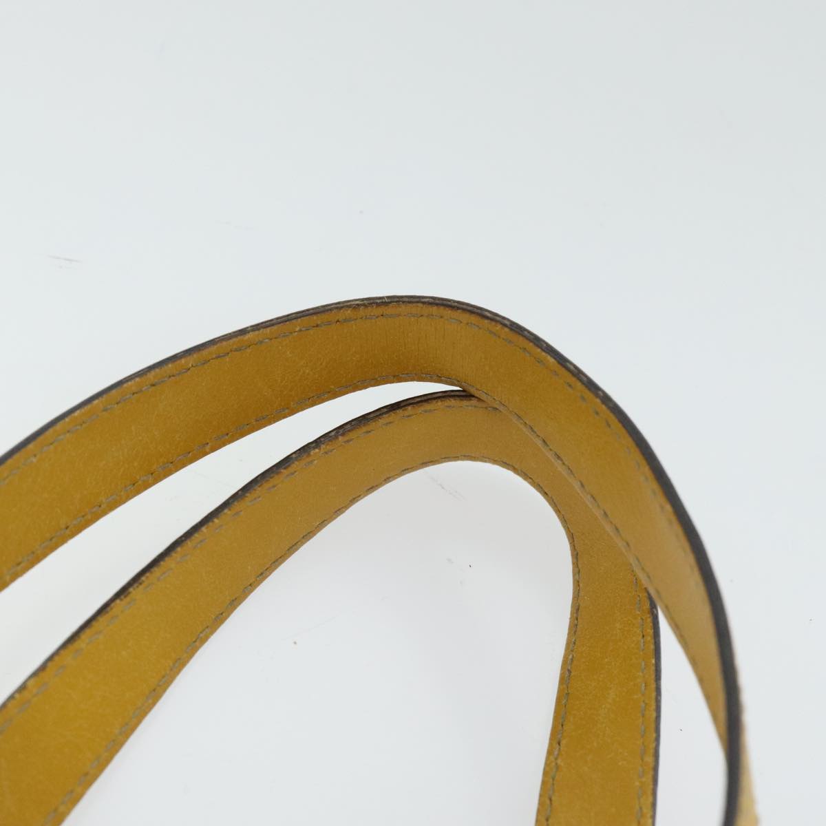 Gucci Gg Supreme White Leather Tote Bag ()