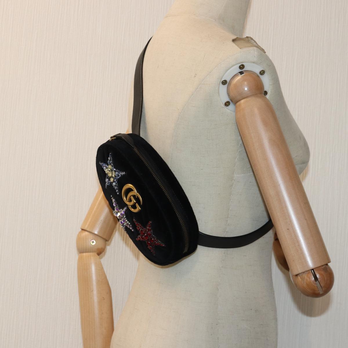 Gucci Gg Marmont Black Velvet Clutch Bag ()