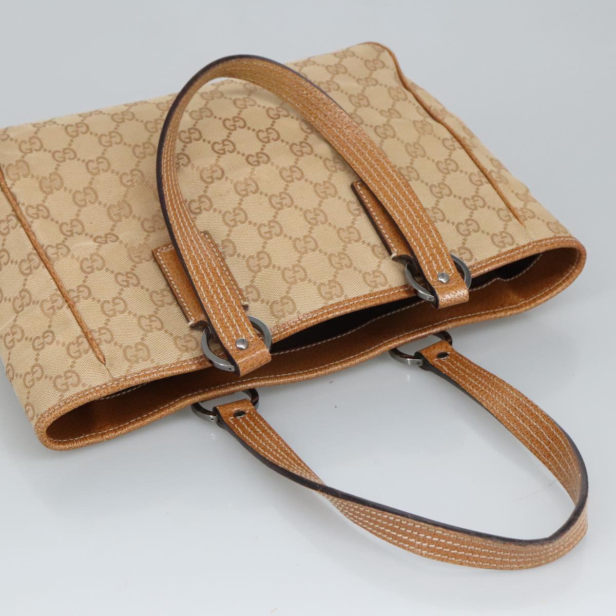 Gucci Beige Canvas Shoulder Bag ()
