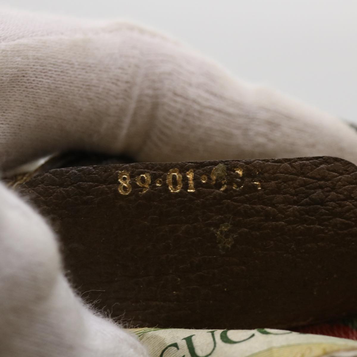 Gucci Beige Canvas Clutch Bag ()