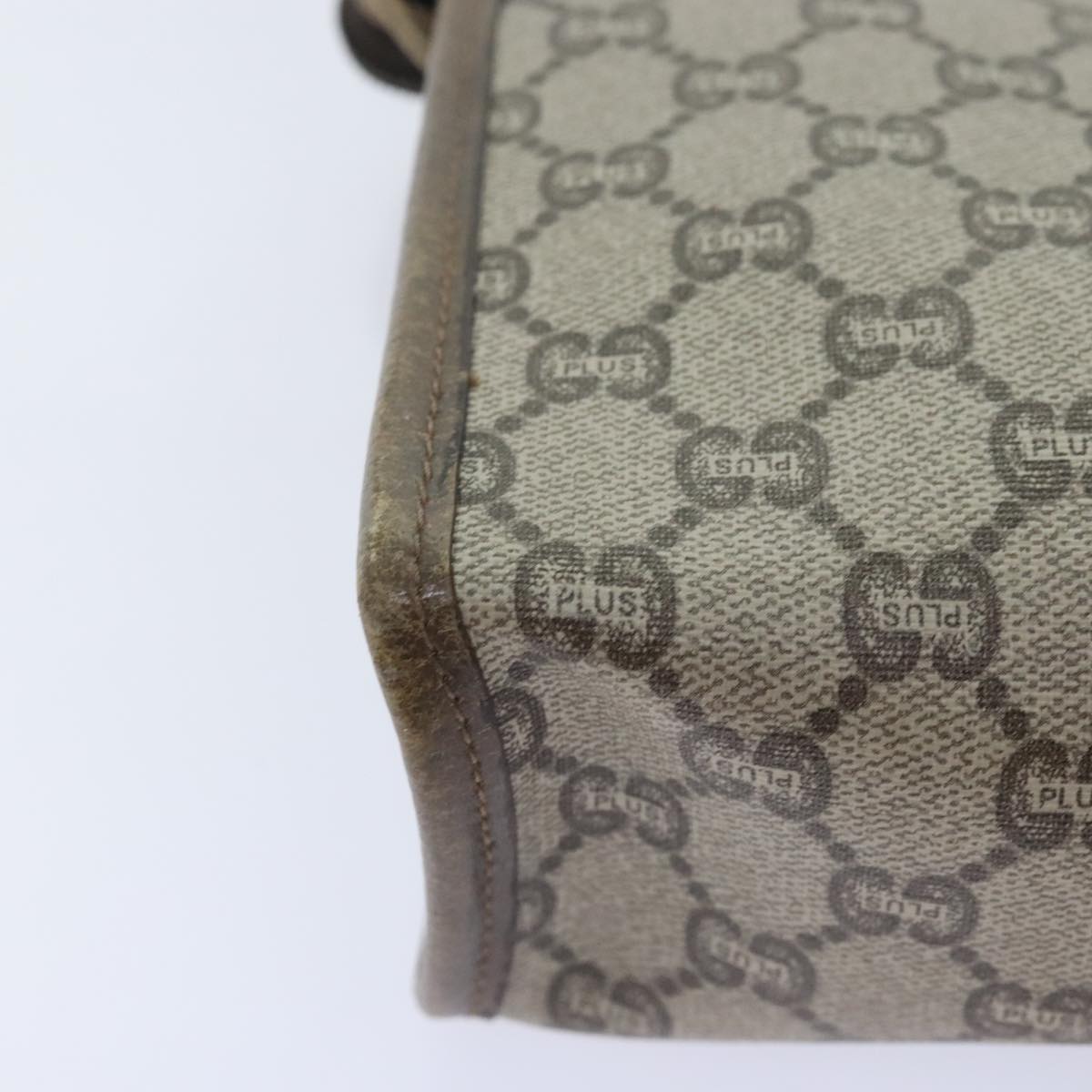 Gucci Beige Canvas Clutch Bag ()