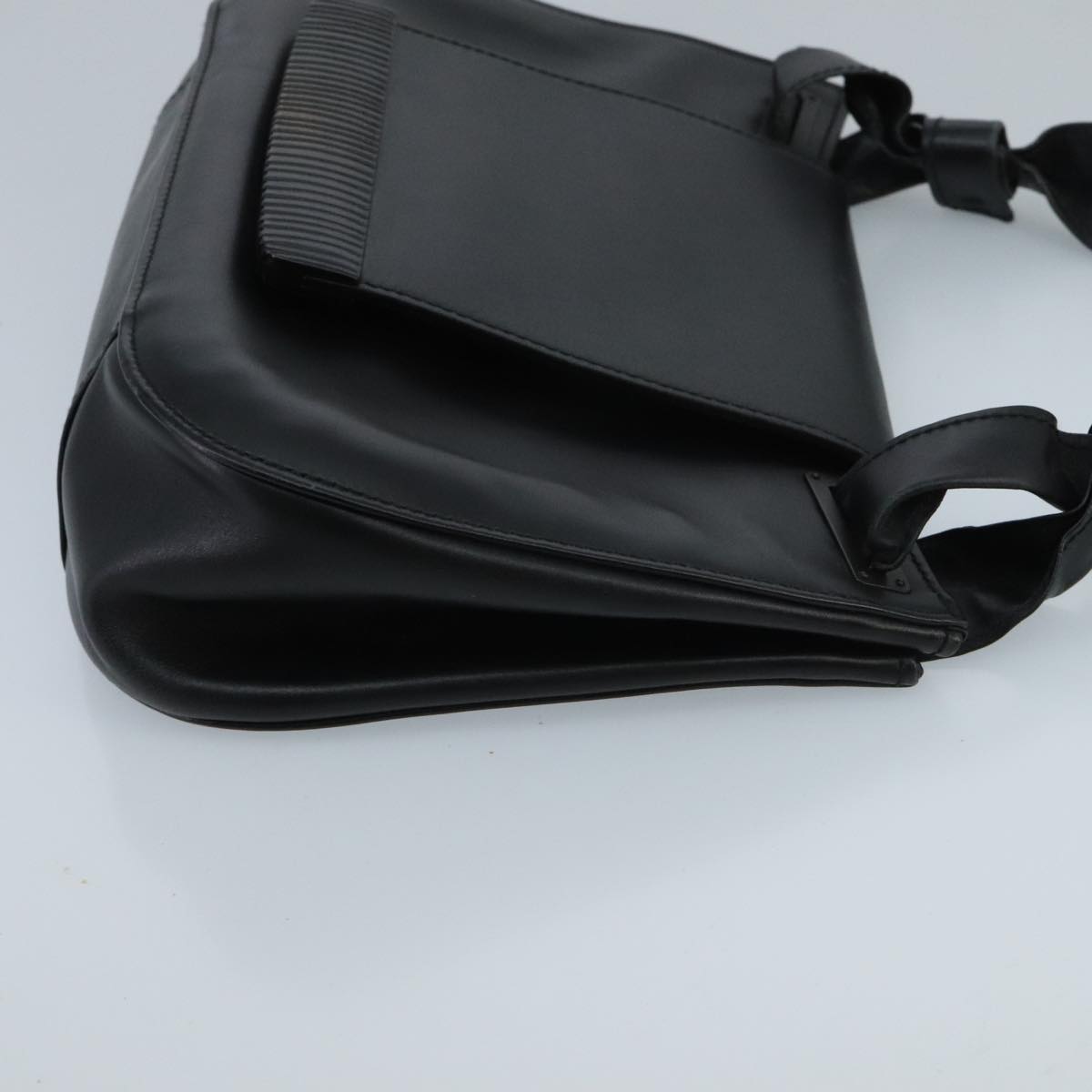 Gucci Black Leather Shoulder Bag ()