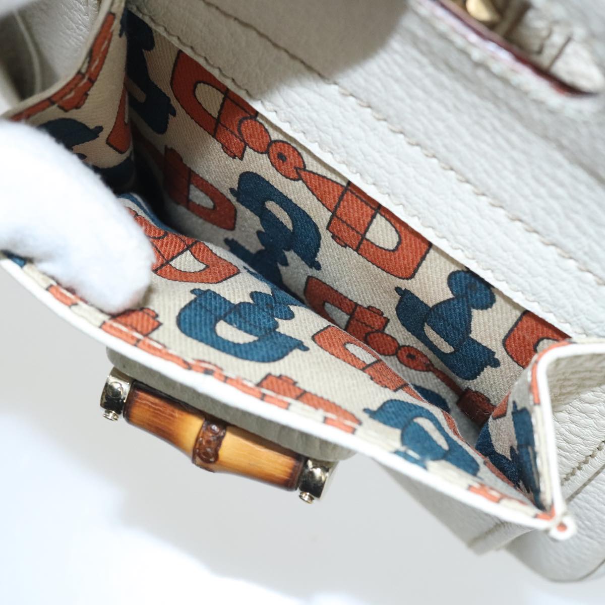 Gucci Bamboo White Leather Handbag ()