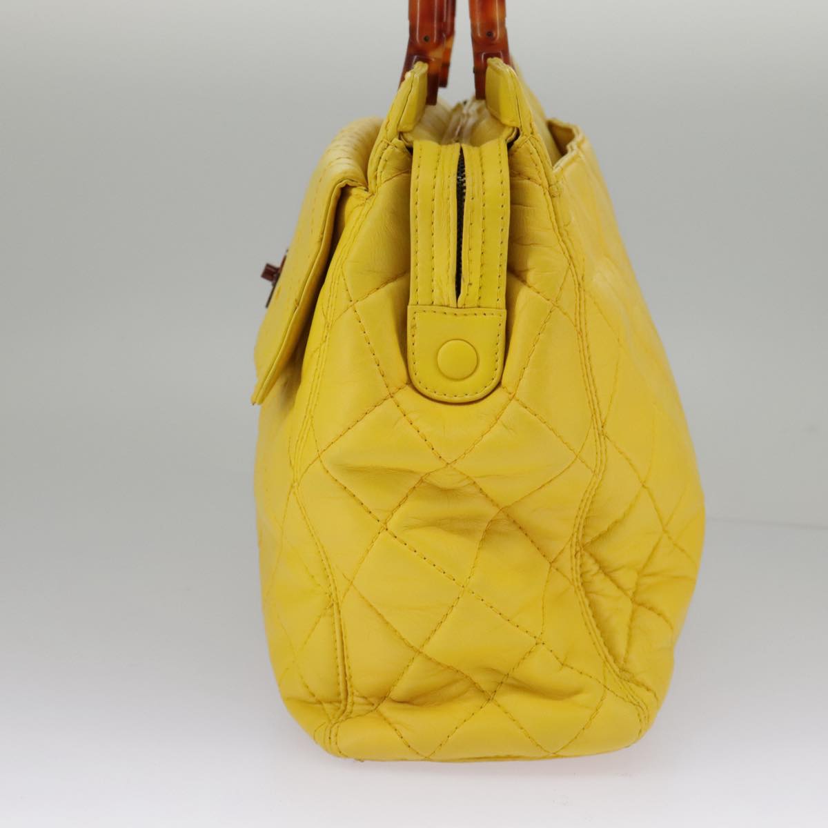 Chanel Cabas Yellow Leather Handbag ()