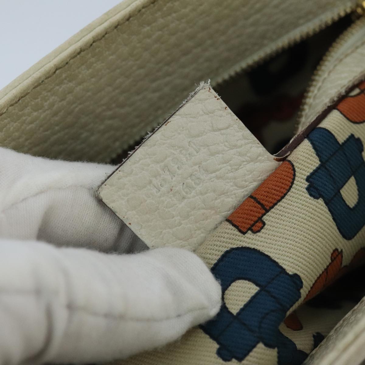 Gucci Bamboo White Leather Handbag ()