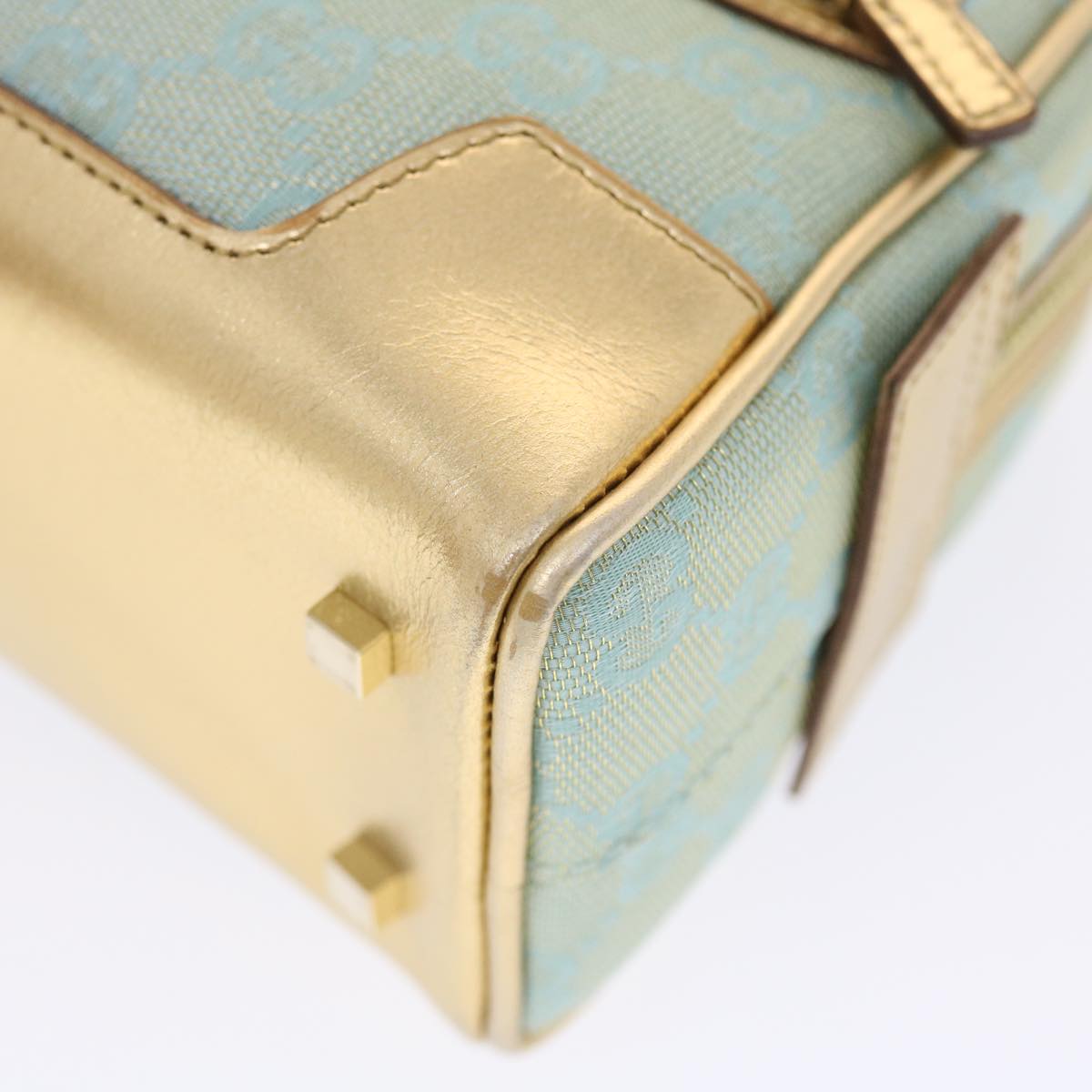 Gucci -- Blue Canvas Handbag ()