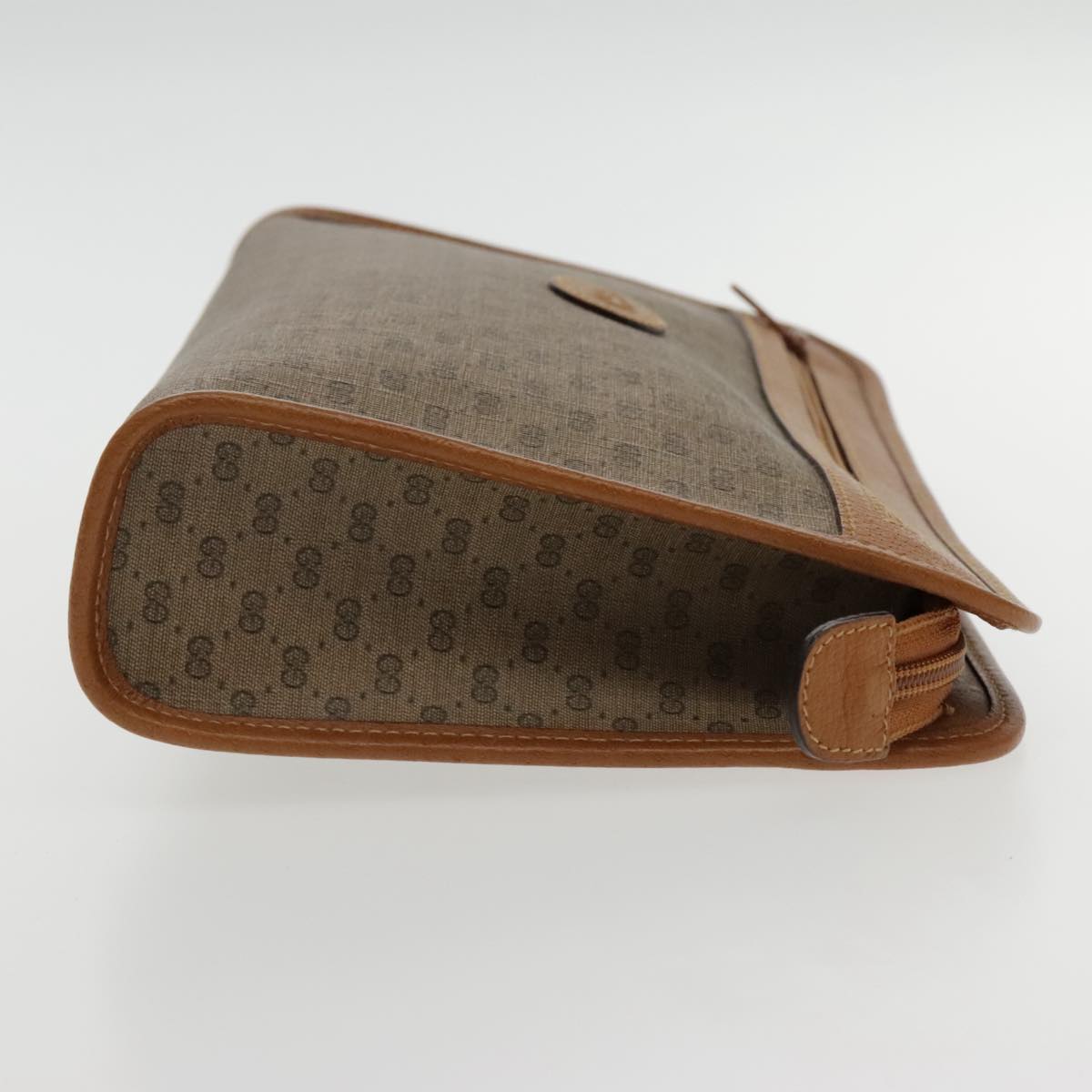 Gucci Beige Canvas Clutch Bag ()