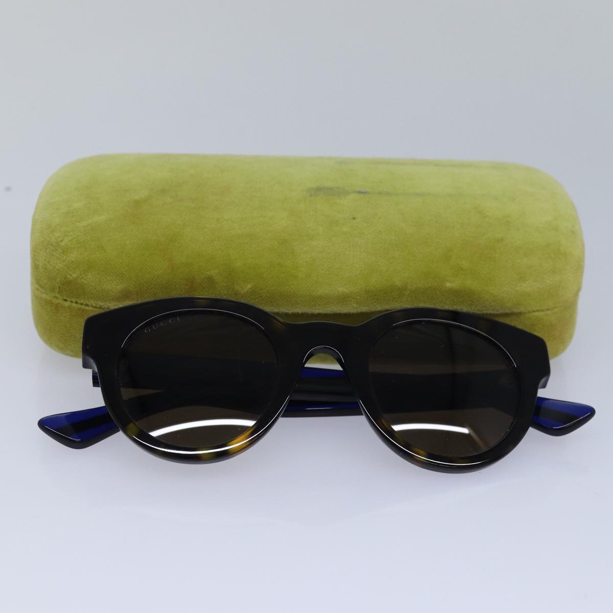 Gucci Brown Plastic Glasses  ()