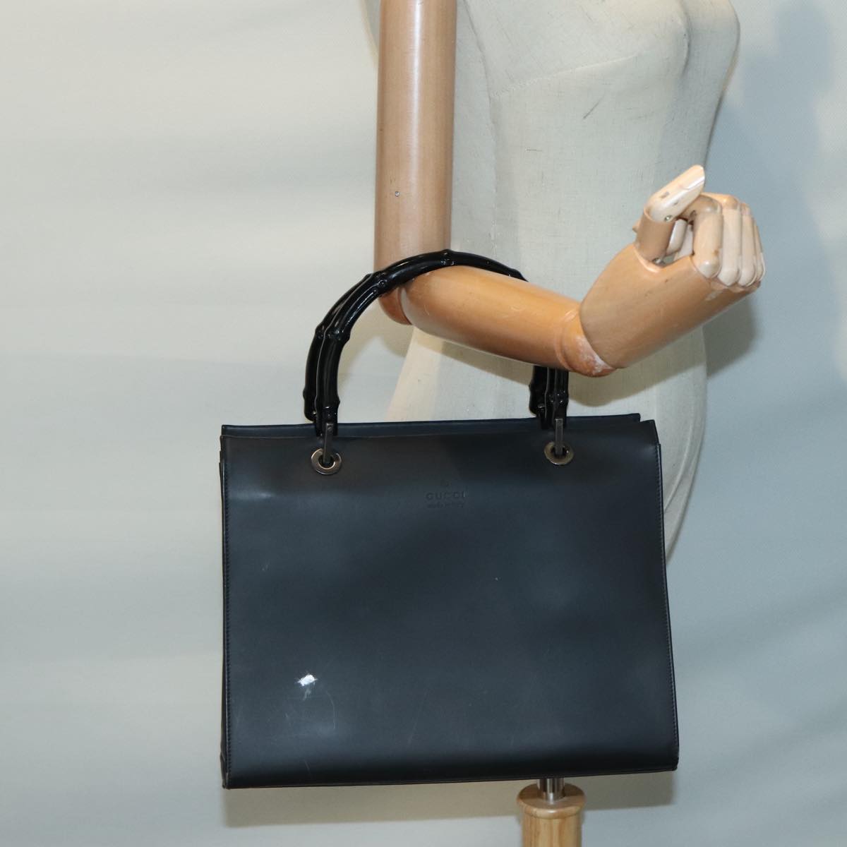Gucci Bamboo Black Leather Handbag ()