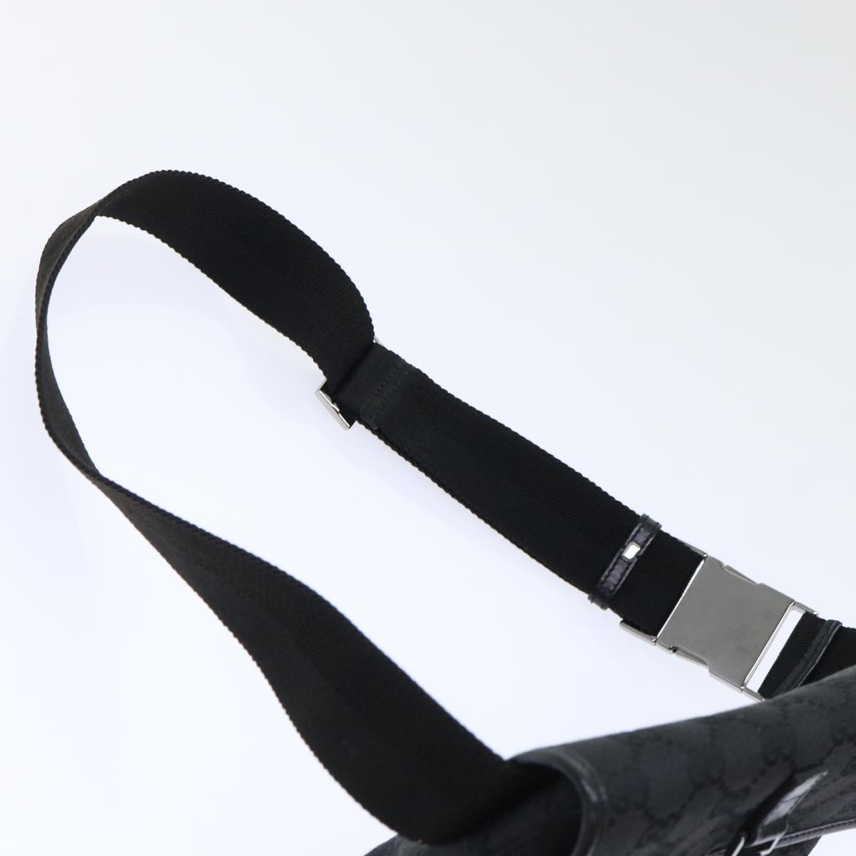 Gucci Gg Canvas Black Canvas Shoulder Bag ()