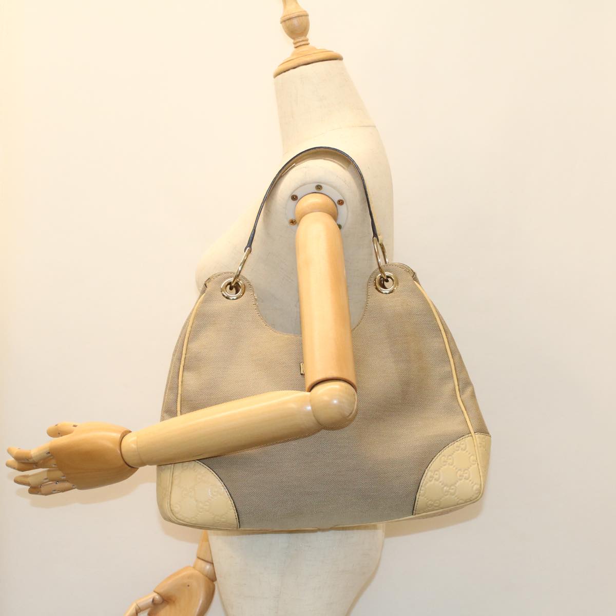 Gucci Hobo Grey Canvas Shoulder Bag ()