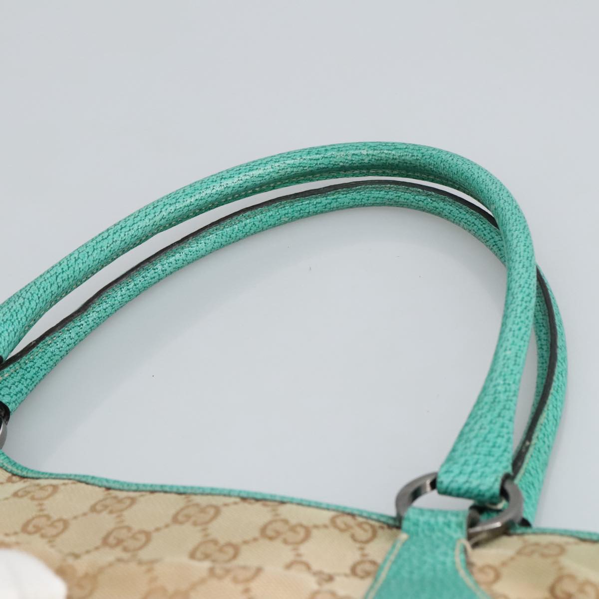 Gucci Beige Canvas Handbag ()